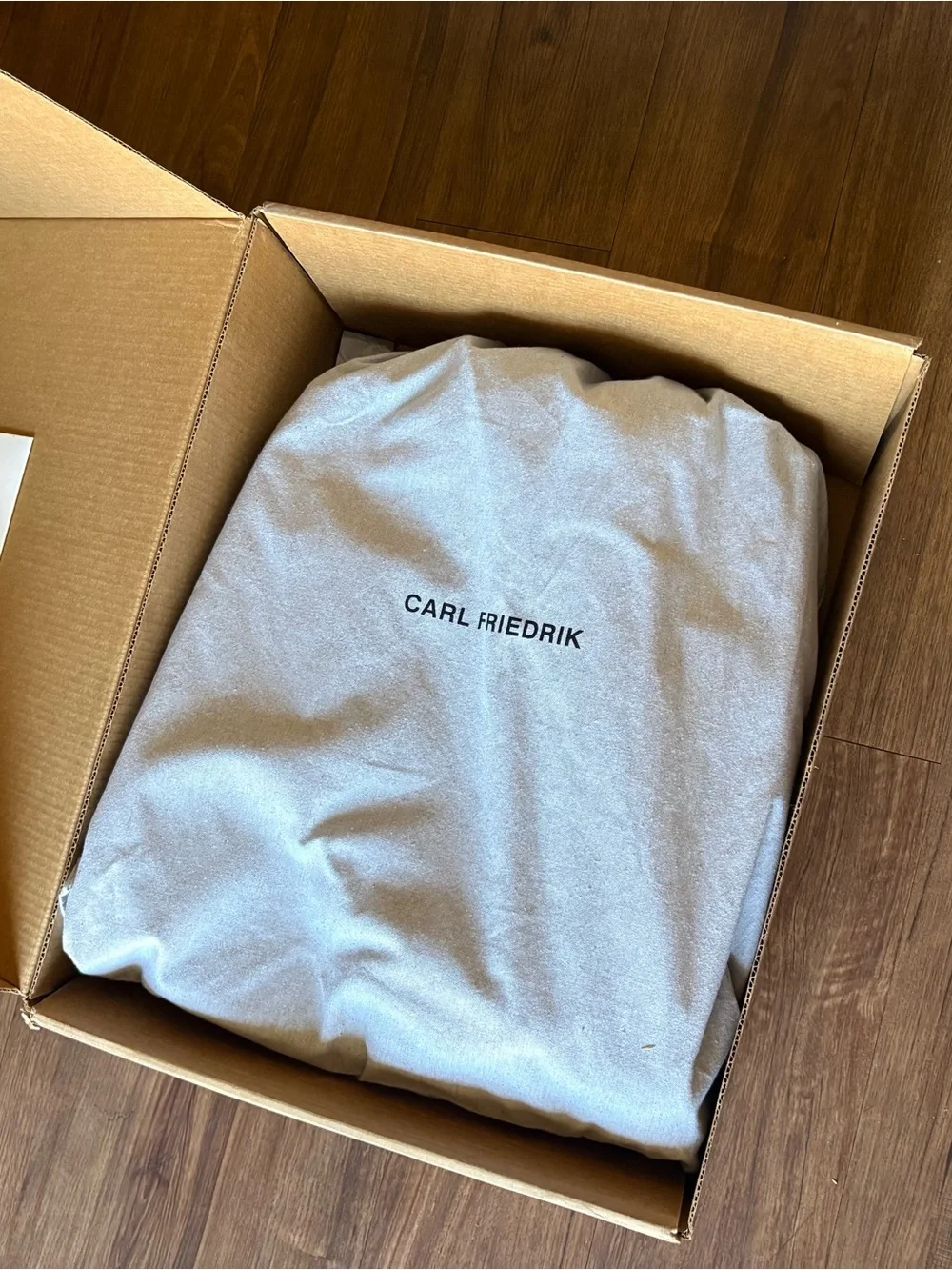 Authentic NEW WITH TAGS, open box-Carl Friedrik Traverse Nylon Navy